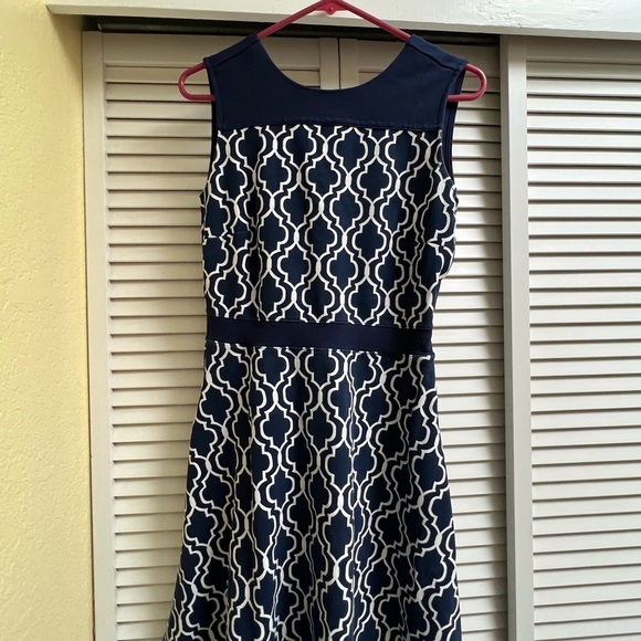 Lands End Blue and White Sz 8 Dress - Picture 4 of 10